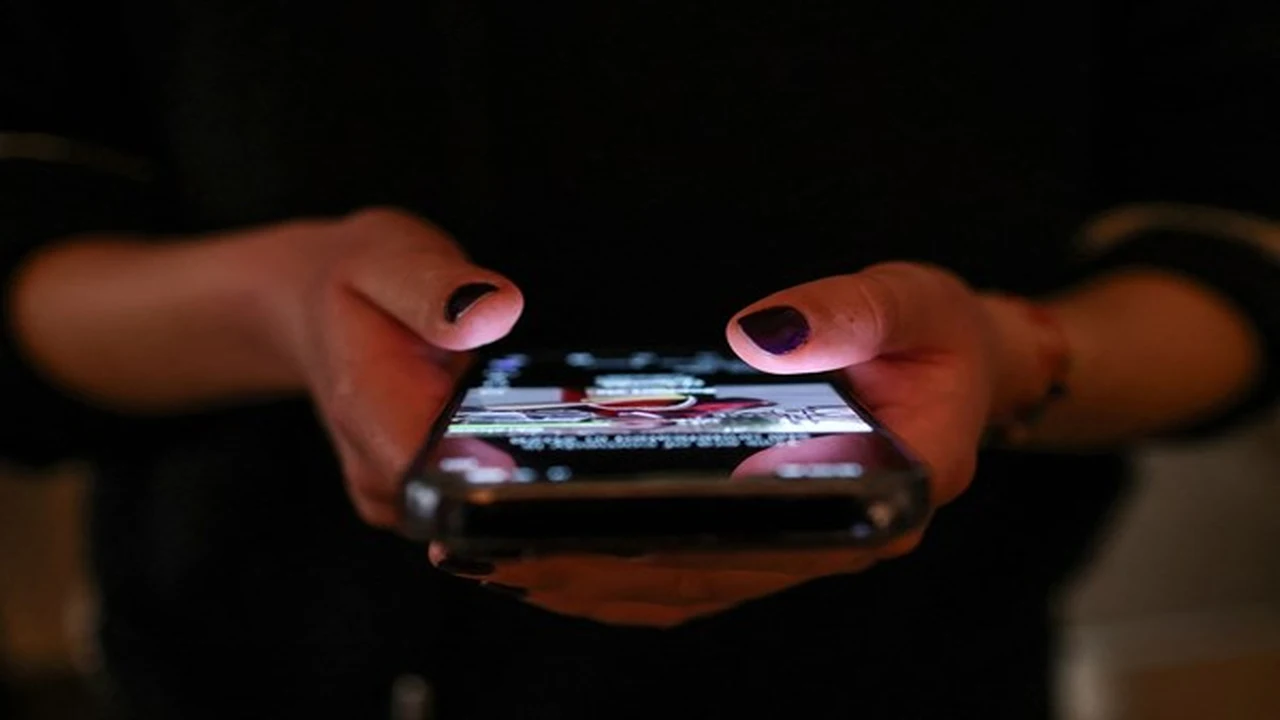 ألمانيا تخطط لوضع قيود على استخدام الأطفال للشاشات